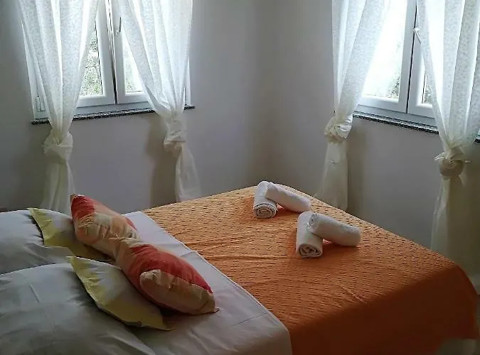 Rosanda 1 Apartman *