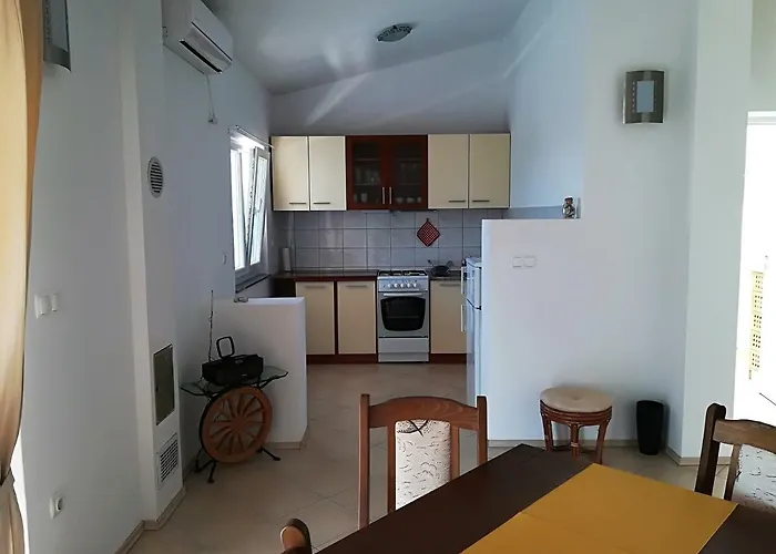 Rosanda 1 Apartman *
