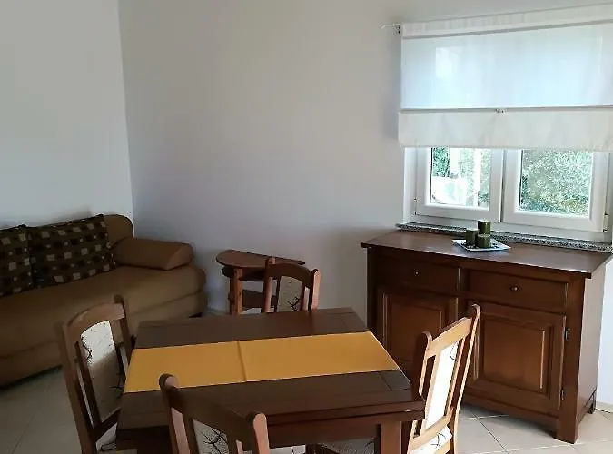 Rosanda 1 Apartman *