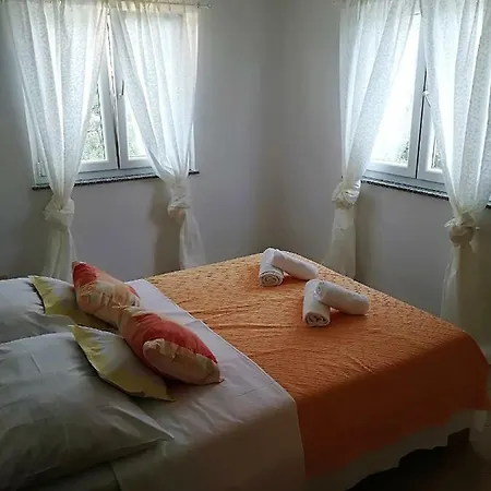 Rosanda 1 Apartment *