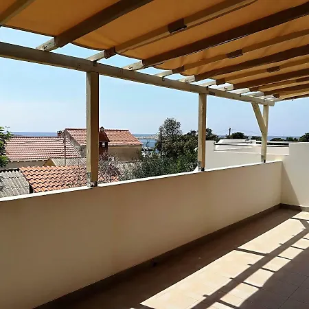 Apartment Rosanda 1 *